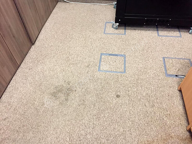 Асхат Жұмабаев - владелец антикварного ковра, клиент KilemSpa